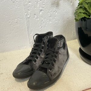 LACOSTE LEATHER VELOUR SNEAKERS SIZE 38